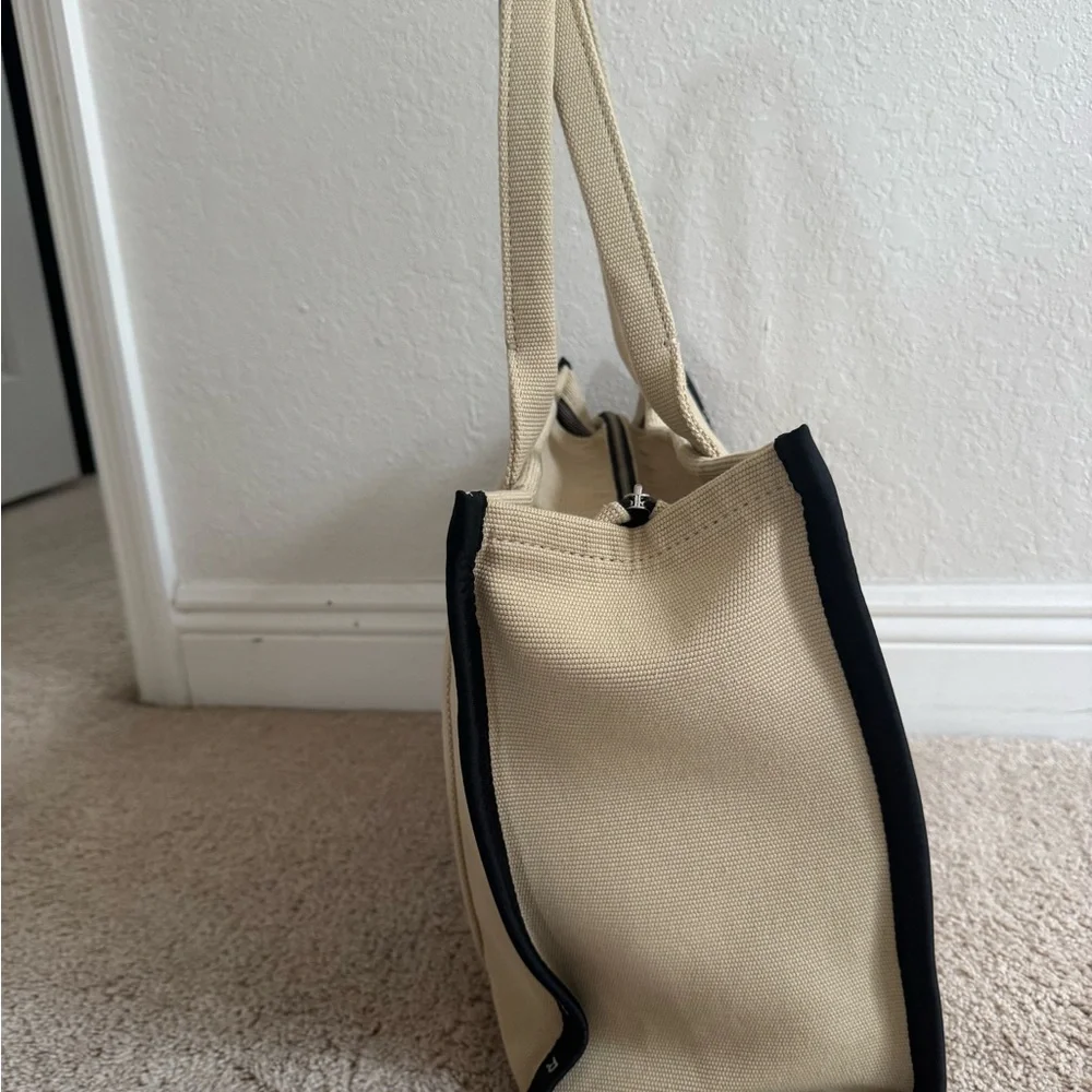 Marc Jacobs THE JACQUARD
LARGE TOTE BAG - Picture 3 of 10